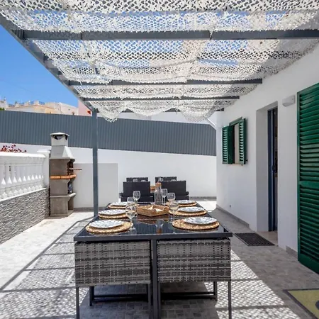 Le Petit Charme Feriehus *